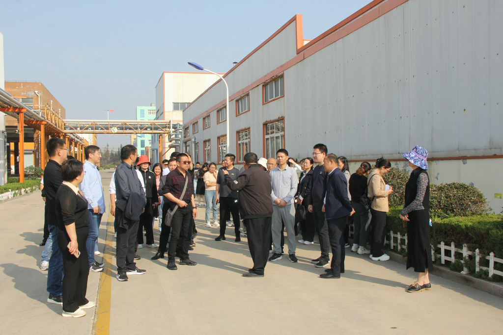 2023年兵團高層次人才國情研修班來潔晶參觀交流